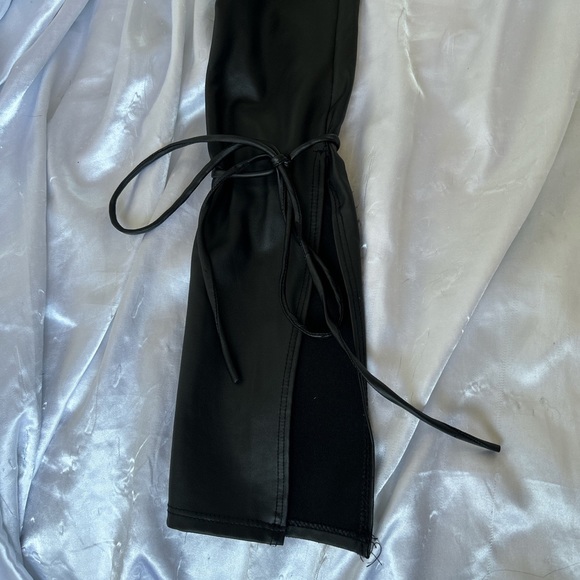 ♡ tight black leather pants ♡ - Picture 3 of 3